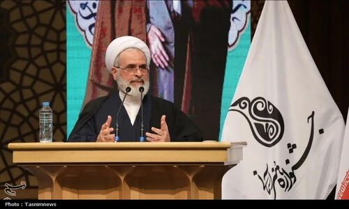 هنر دینی باید از دعا و وحی تغذیه کند و به مکتب جهانی تبدیل شود