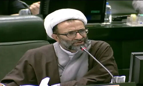 عضو هیات رییسه مجلس: مجلس نمی تواند با وعده در خصوص کلیات بودجه تصمیم بگیرد