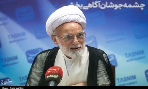 دری‌نجف‌آبادی: با جدیت و فداکاری باید به سمت تولید و نوآوری حرکت کنیم