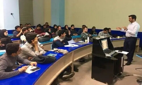 بسیاری از کتاب‌ها و کلاس‌های دانشگاهی با نیازهای امروز همخوانی ندارند