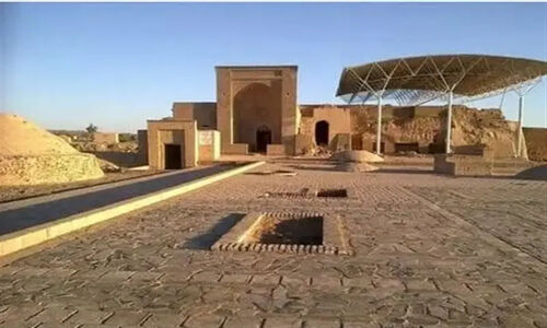 مسجد کوشک فردوس؛ جلوه‌ای از نخستین معماری اسلامی ایران