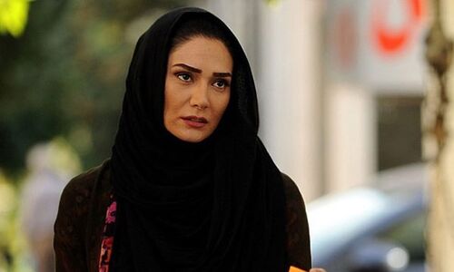 جشن تولد صمیمانه مینا وحید با حضور جمعی از دوستانش