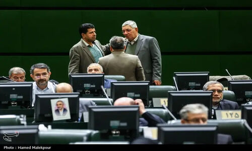 مجلس زیر بار مالیات تورم‌زا نرفت