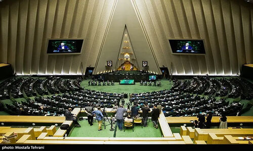 تقدیر مجلس از وزارت ارتباطات برای پرتاب 3 ماهواره