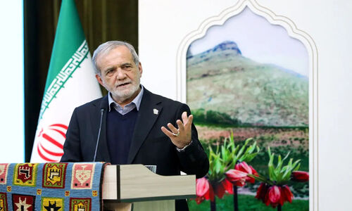 پزشکیان: سیاستی که بی عدالتی را ترویج دهد محکوم به مرگ است/ از این به بعد دلار و یارانه را به مصرف کننده نهایی خواهیم داد/ دیگر دلار ۲۸۵۰۰ تومانی به کسی نمی‌دهیم