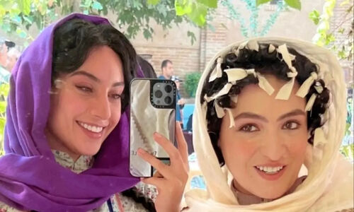 پشت صحنه محبوب ترین سریال های ایرانی؛ بازی مهدیار کلائی، نگار جواهریان، ترلان پروانه