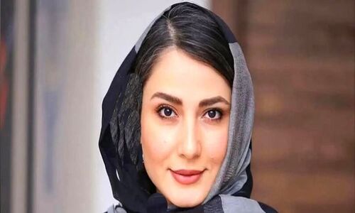 نگاهی به طراحی خاص لباس سمیرا حسن‌پور برای جشنواره فیلم فجر؛ فقط اندازه آینه‌ها بزرگ نیست؟+عکس
