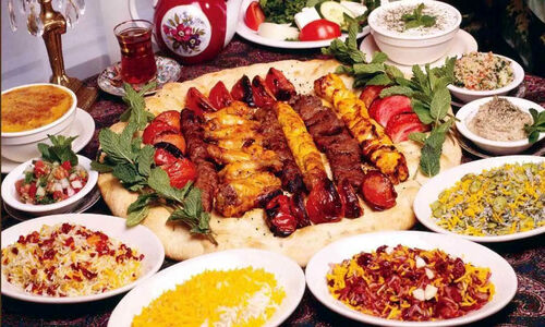 آشپزباشی| لیست غذا برای مهمانی خانواده شوهر؛ بهترین غذاهای مادرشوهر پسند