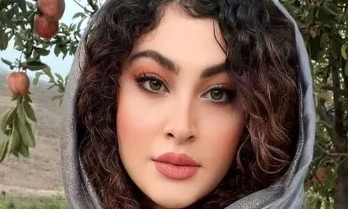 فیلم / مریم مومن: خواستگار مادرم رئیس بانک و باکلاس بود اما گفت من دخترتو نمیخوام/ التماس مامانم کردم/  احساس گناه  میکردم