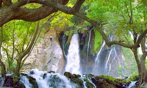 گردشگری| طعم خوش زندگی در کنار آبشارهای سحرآمیز چهارمحال و بختیاری