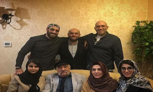داریوش ارجمند: من یاسمینا را دوستش داشتم اونم منو دوست داشت، اما هیچ وقت فکر نمی‌کردم عروسم شود تا اینکه…