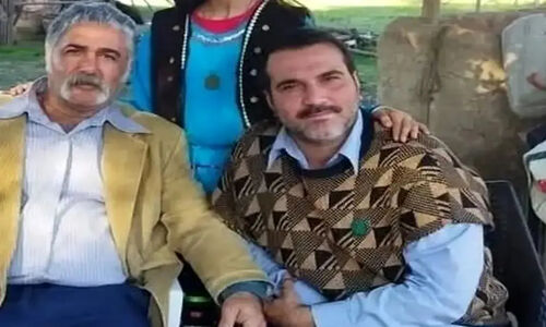 شگفتی‌ساز «جاوید» سریال سوجان با تیپی متفاوت روی صحنه تئاتر!