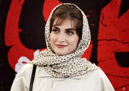 فیلم / گریه های الناز ملک در جشنواره فیلم فجر:  من خودم عزادارم عزیزم رو از دست دادم اما اومدم جشنواره
