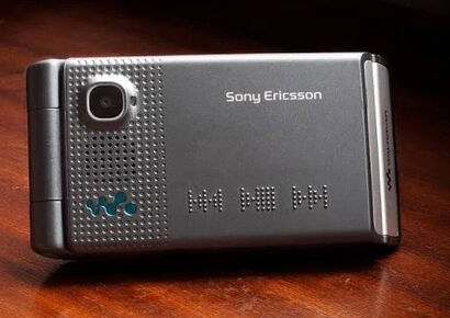 سونی‌اریکسون W380i؛ گوشی خاطره‌انگیز دهه ۲۰۰۰