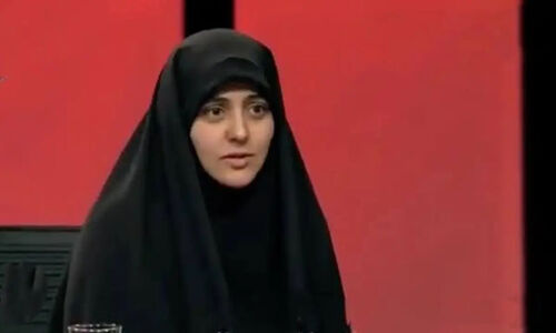 بیوگرافی زینب ابوطالبی مجری زن صدا و سیما که گفت هرکی نمی‌خواد بذاره بره