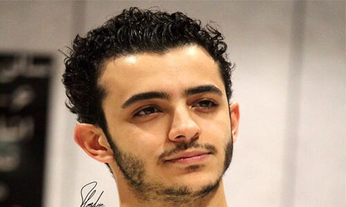 رونمایی علی شادمان از مادر کم سن و سال و خواهر جوانش +عکس/ چه مامان و خواهر مهربونی