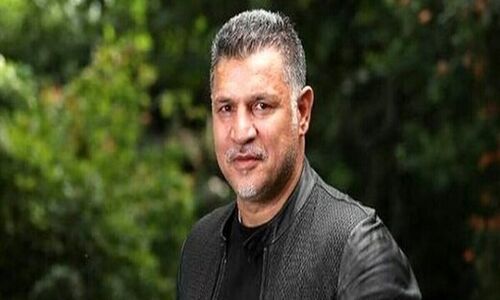 علی دایی: یه روز سوار تاکسی زرد شدم؛ راننده اش منو نشناخت و شروع کرد به بد و بیراه گفتن از علی دایی ؛ وقتی داشتم از ماشین پیاده میشدم یهو…