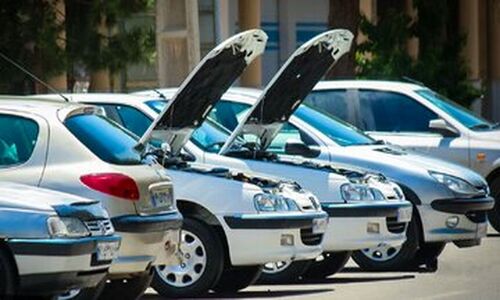 قیمت روز خودرو؛ فرمان بازار خودرو بلاتکلیف ماند