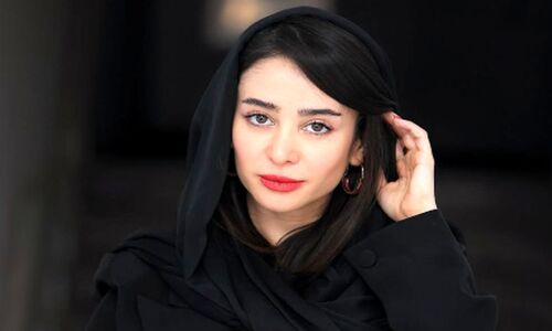 از بازیگری تا مانکن شدن؛ الناز حبیبی و استایل خاصش با عینک‌های لاکچری!