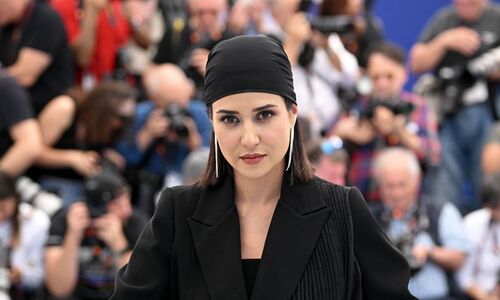بیوگرافی، حواشی شخصی و عکس های خصوصی پریناز ایزدیار + عکس ها و حواشی جشنواره کن ۲۰۲۵