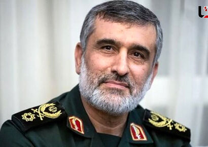 نگاهی به سنگ مزار ساده سردار حاجی زاده و سردار سلامی / نوشته روی سنگ فرمانده هوا فضای سپاه