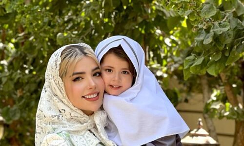 حتی جذابیت مهران مدیری هم نتوانست یک مادر را به سقط وسوسه کند! سیما افضلی بلاگر اینستاگرامی:در دوران نامزدی باردار شدم، پیشنهاد بازی مقابل مهران مدیری را رد کردم!