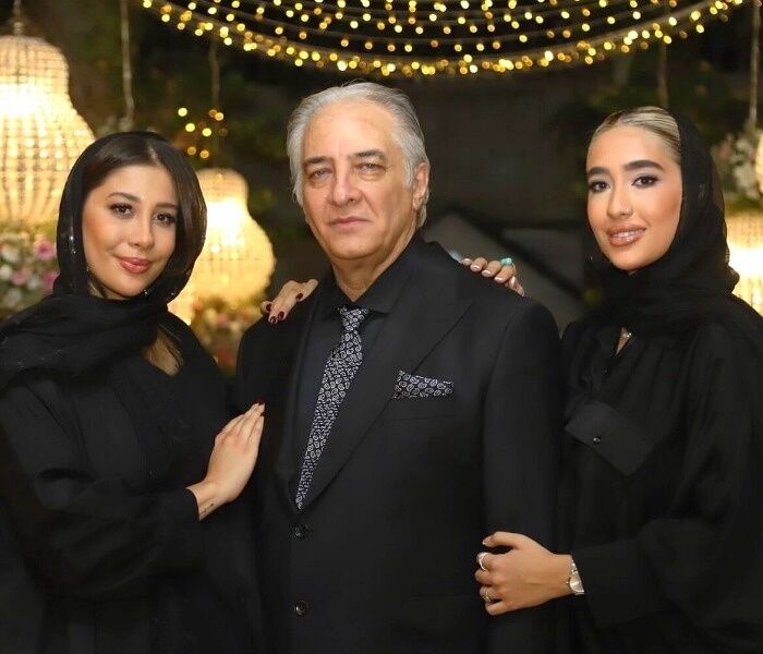 ایرج نوذری و دخترانش