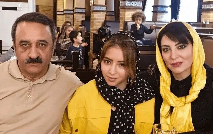 علی اوسیوند و همسرش